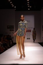 Model walks for Chandrani, Mrinalini, Dhruv-Pallavi Show at Wills Fashion Week 2013 Day 5 on 17th March  (19).JPG